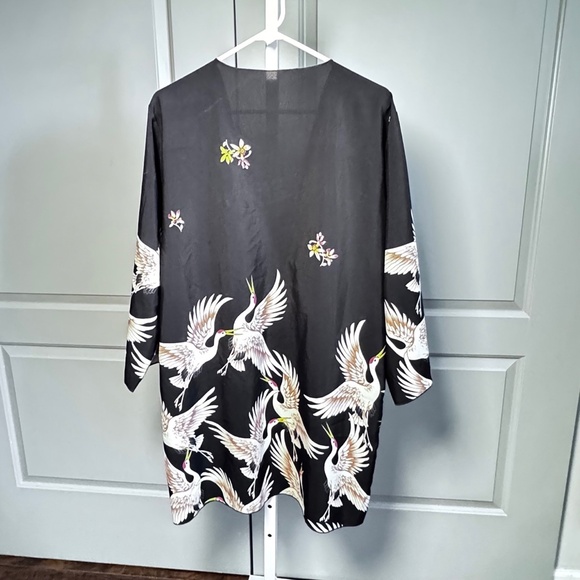 Cranes/black Kimono - Picture 2 of 2